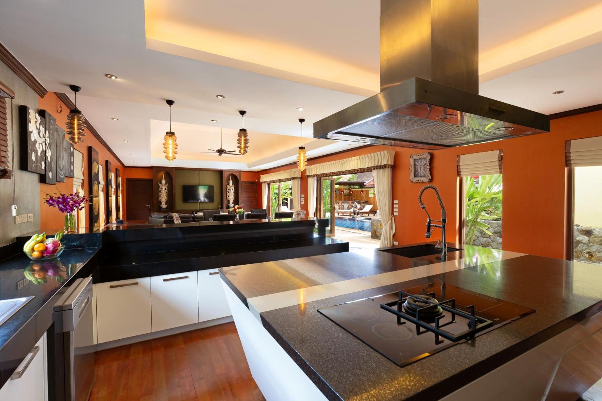 Extraordinary Courtyard 6Br Pool Villa Sri Suri, Naiharn Rawai Exterior foto